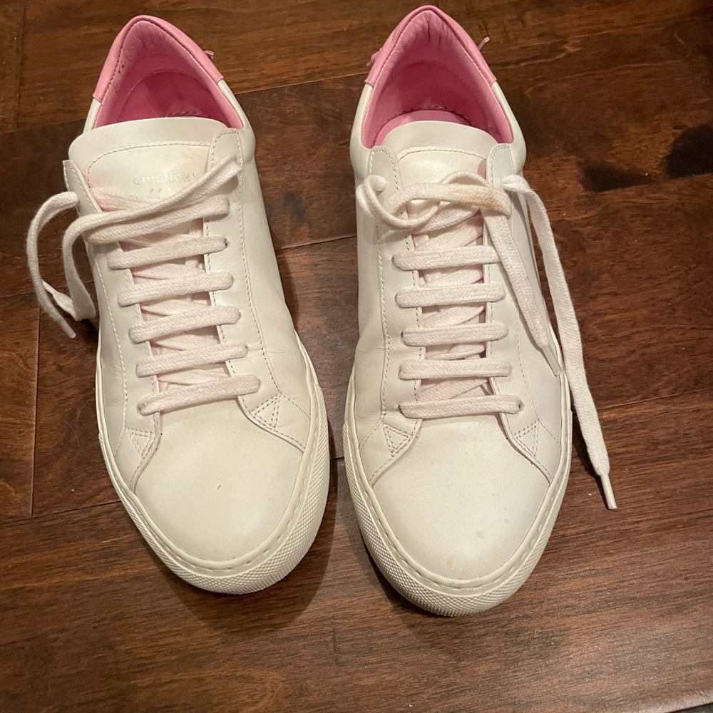 Givanchy classic white leather sneakers